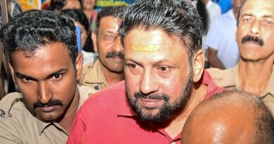 തന്ത്രി – പോറ്റി ബന്ധത്തിന് തെളിവില്ല