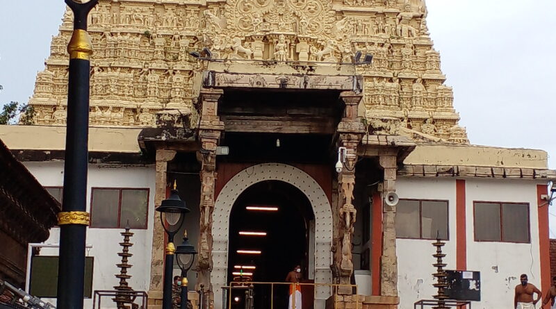 ശ്രീ പത്മനാഭസ്വാമി ക്ഷേത്രത്തിലെ മോഷണം. ദുരൂഹത തുടരുന്നു.