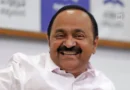 പുതിയ ക്യാപ്റ്റൻ വി.ഡി.സതീശൻ.