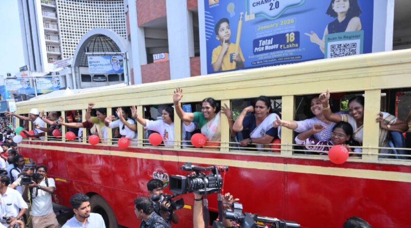 ഇന്നലെ യാത്ര ചെയ്തത് പതിമൂന്ന് ലക്ഷത്തിലേറെ വനിത യാത്രികര്‍