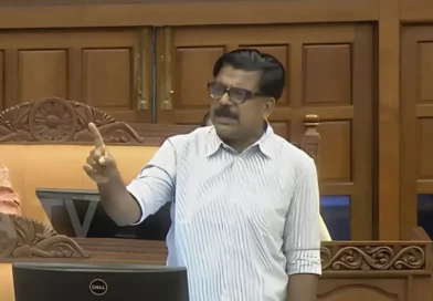 സർക്കാരിനെ വിമർശിച്ച് മാത്യു കുഴൽനാടൻ എം എൽ എ.