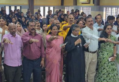 <br> ലഹരി വിരുദ്ധ പ്രതിജ്ഞയും, സമ്മേളനവും നടത്തി