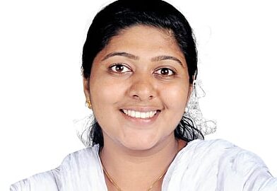 വിദ്യ ബാലകൃഷ്ണൻ എംഎൽഎയ്ക്ക് മന്ത്രിപദവി. പണം തട്ടാൻ നീക്കം നടത്തിയ 2 പേർ പിടിയിൽ