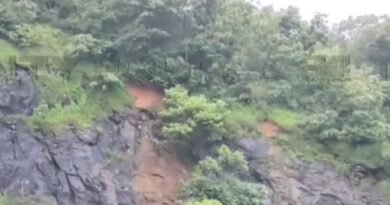 മണ്ണിടിച്ചില്‍ ഭീഷണി. കുതിരാന്‍ തുരങ്കത്തിന് മുന്നില്‍ ഗതാഗത നിയന്ത്രണം