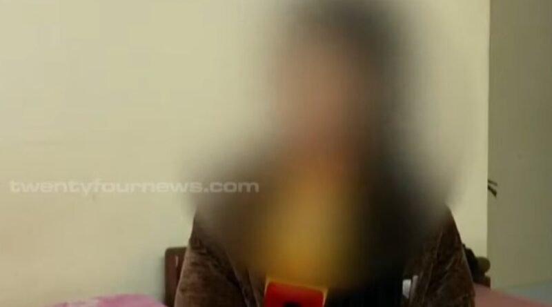 റെക്കോര്‍ഡ് പുസ്തകം കൊണ്ടു വരാത്തതിനെ തുടര്‍ന്ന് പ്ലസ് ടു വിദ്യാര്‍ഥിനിയെ ക്ലാസ് കഴിഞ്ഞിട്ടും വീട്ടിലേക്ക് വിട്ടില്ലെന്ന് പരാതി