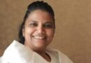 അടൂര്‍ പ്രകാശിനെ പിന്തുണച്ച് മഹിളാ കോണ്‍ഗ്രസ്