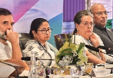 ഇന്ത്യ സഖ്യം വീണ്ടും സജീവമാക്കി ഗ്യാനേഷ് കുമാറിന്റെ രാജി പ്രക്ഷോഭം .